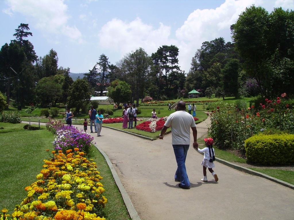 Nuwaraeliya Park - Sri Lanka by H.G.Wimalaratne