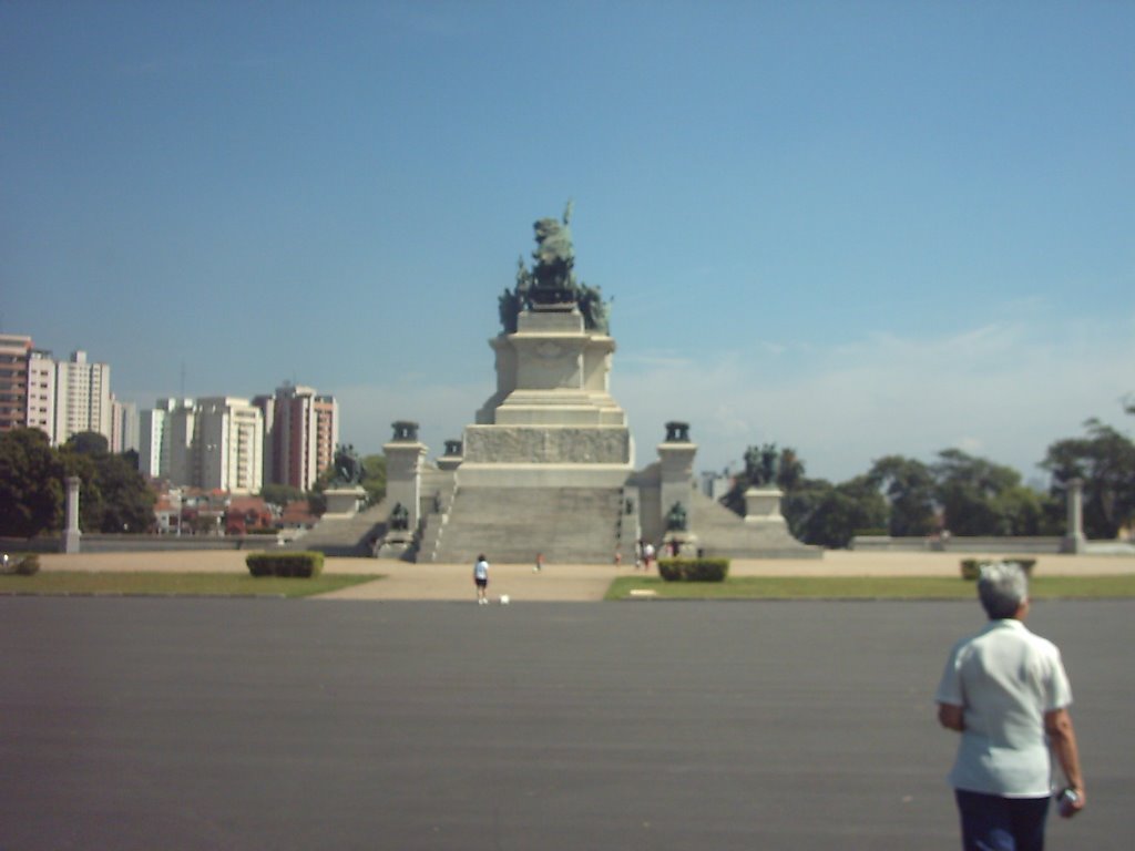 Monumento da Independência by capitãomenezes