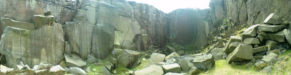 Old rock quarry in burbage valley by benny doverbeech