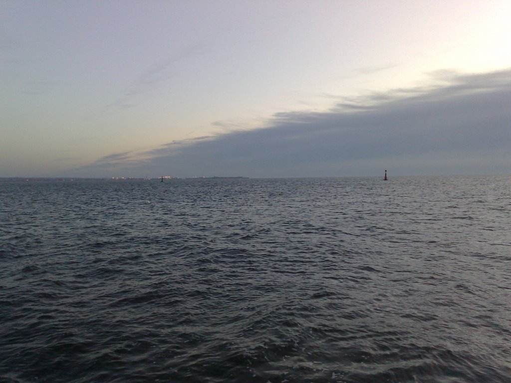 Mouth of the River Tees (South Gare) by dt1981