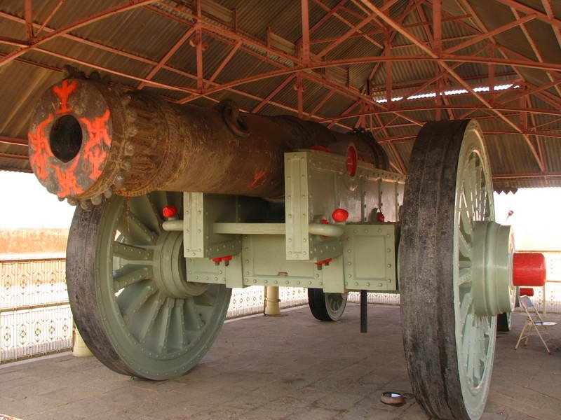 Jaivana canon, jaigarh fort, jaipur by nikeamit