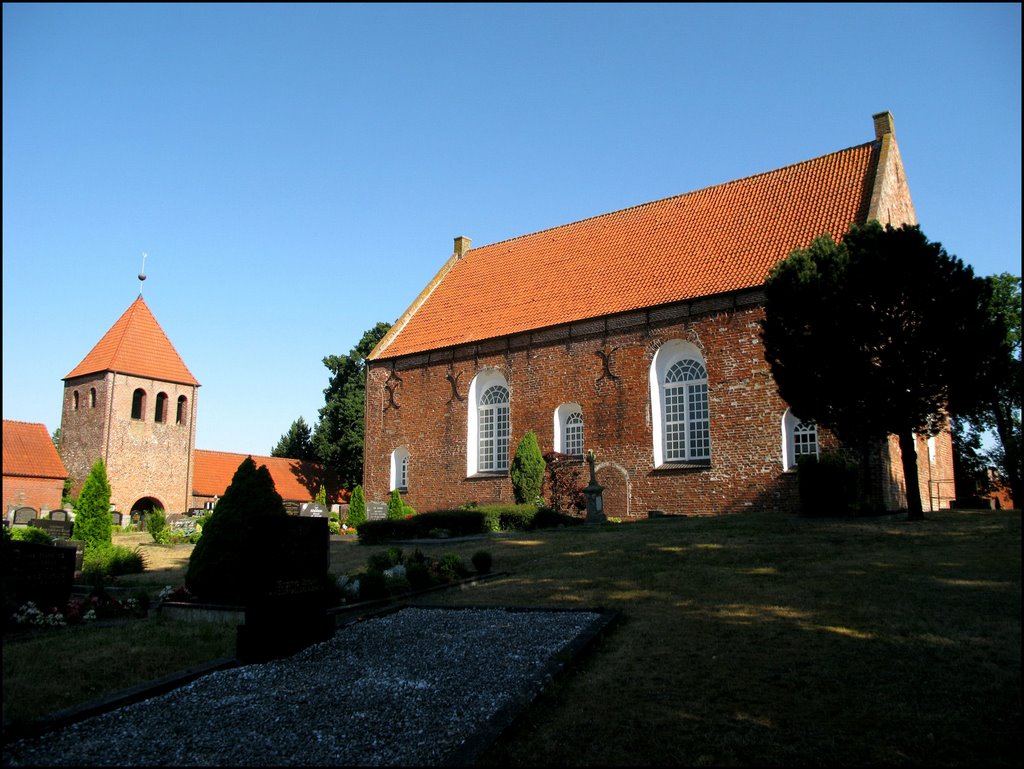 Ihrhove: Hervormde kerk by © Dennis Wubs