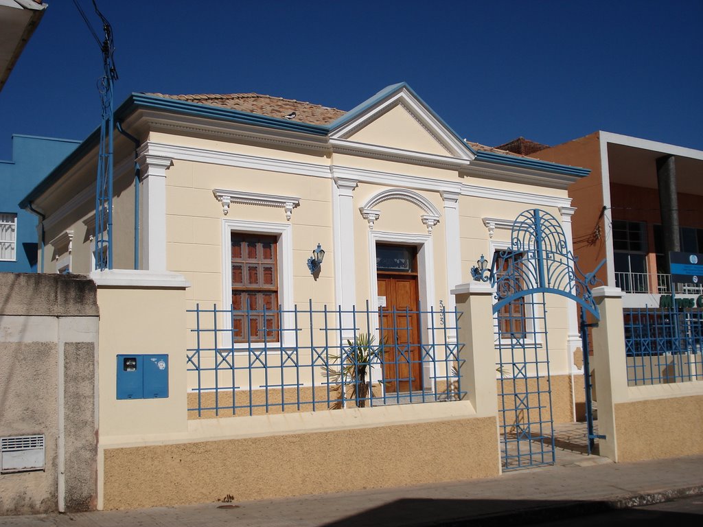 Centro Educacional by Eduardo de Faria