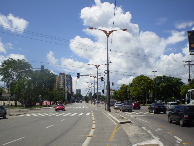 Av. Almirante Barros by Odilson Sá