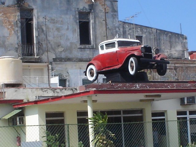 Havana, Cuba by Alirio Sierra Rivas