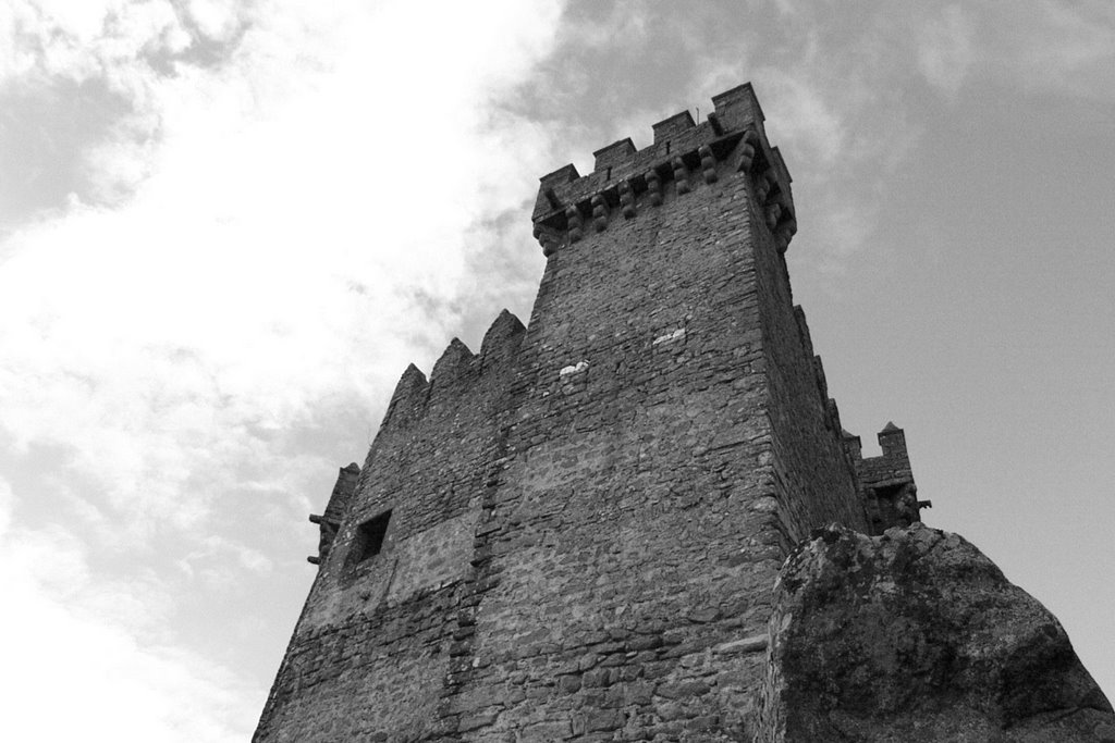 Castelo de Penedono 2 by Vasco FG