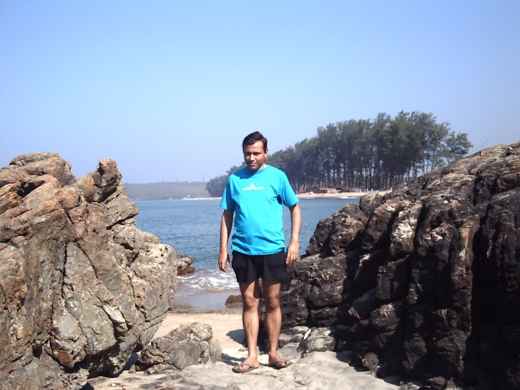 Sanjay Shukla at Querim beach Jan 08 by sanjay shukla