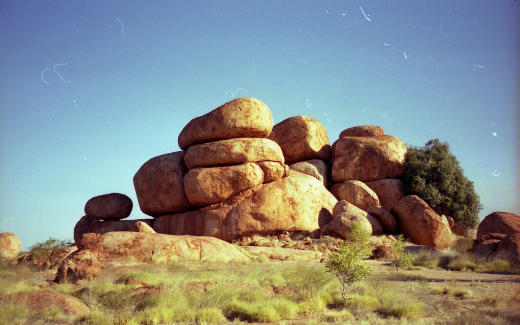 Devil's Marbles by davidsabata