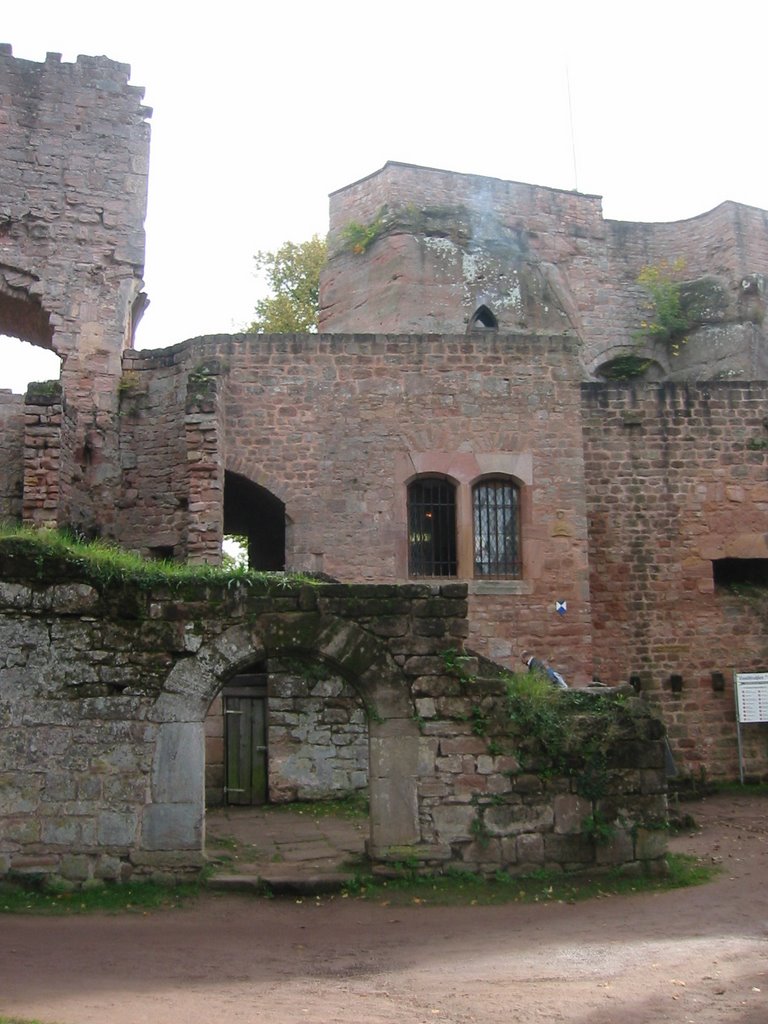 Burg Nanstein in 66849 Landsthl by gesoe62