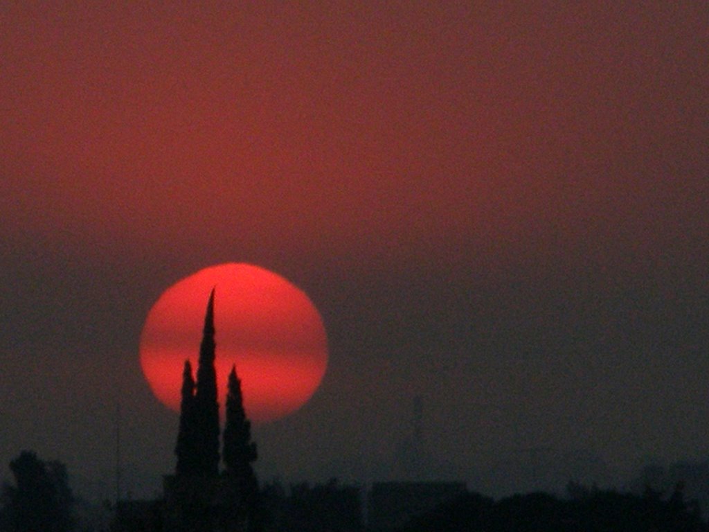 Atardecer previo a la lluvia (05/07/08) by Néstor J.F. Balagna