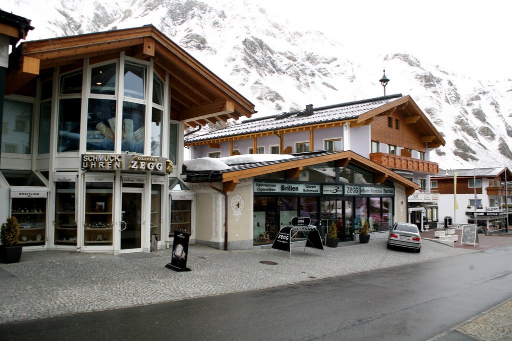 Samnaun-Dorf, Samnaun, Grisons, Switzerland by Hans Sterkendries