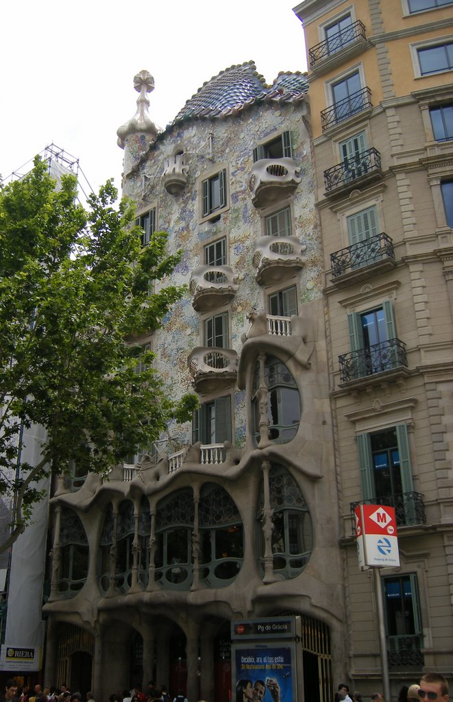 Batllo House (Gaudi) by Spiritualized Kaos