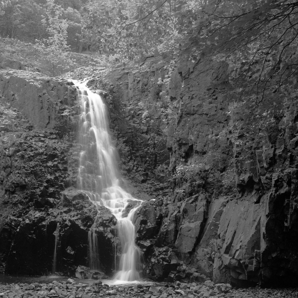 Hemlock Falls, South Mountain Reservation by Mike Kent