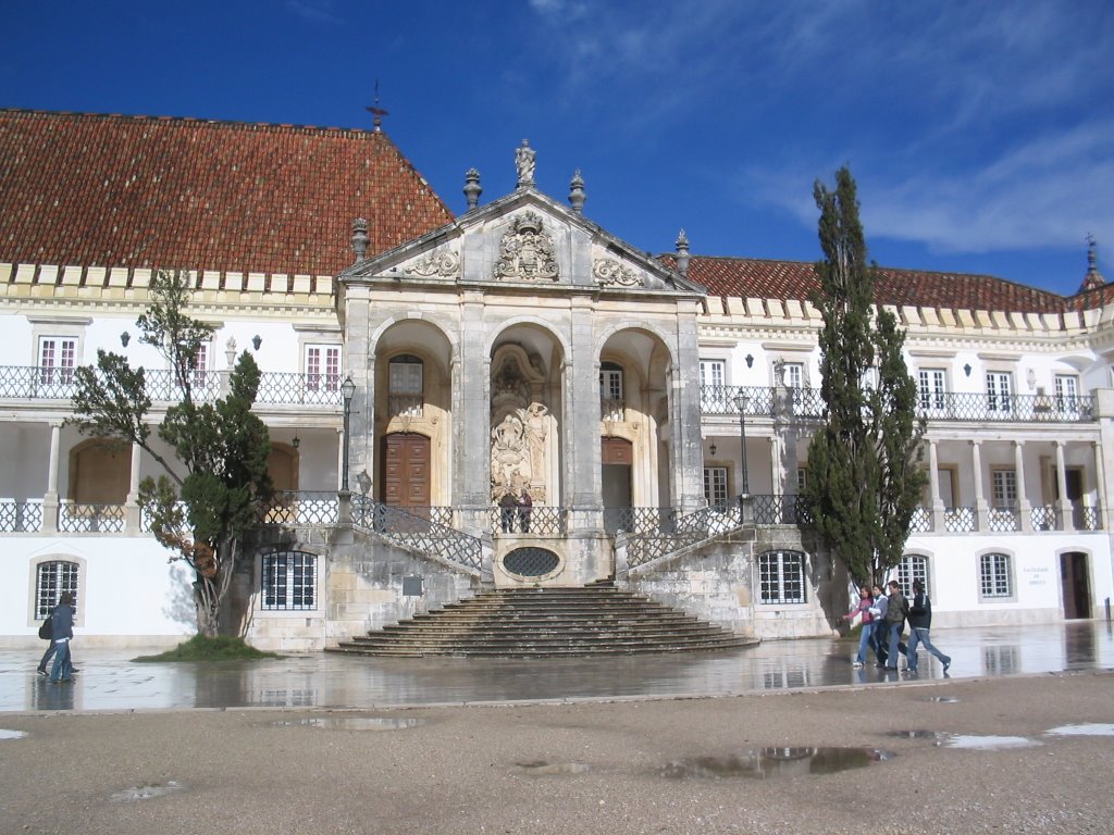 Universidade de Coimbra by António Guimarães