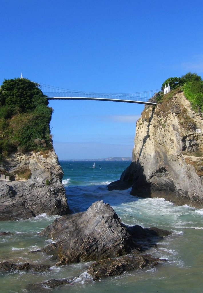 Newquay - bridge by Hiiaka