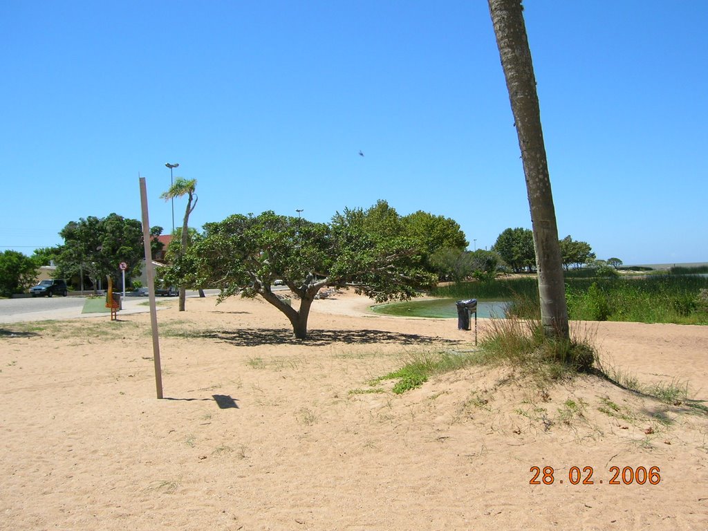 Praia das Nereidas by RicardoFG