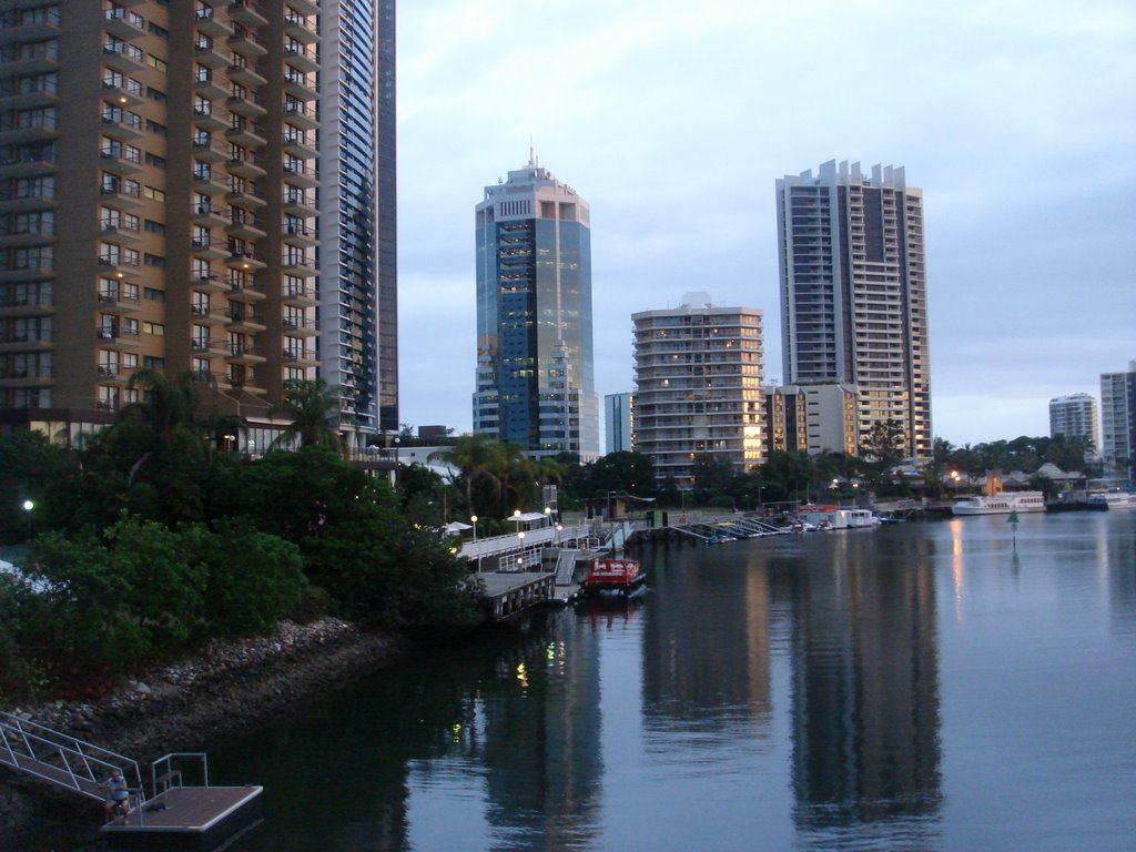 Surfers Paradise by Naitsabes Vau