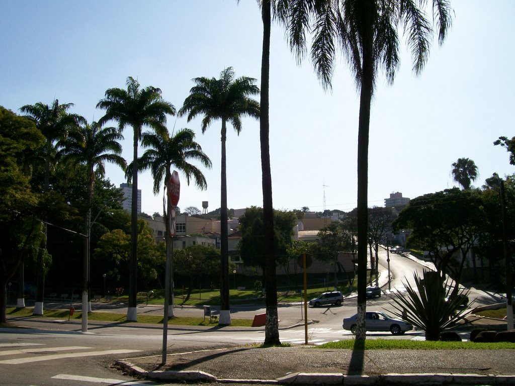 Cruzamento R. Padre Epif. Estevan e Av. Brasil by Cleuza Daros