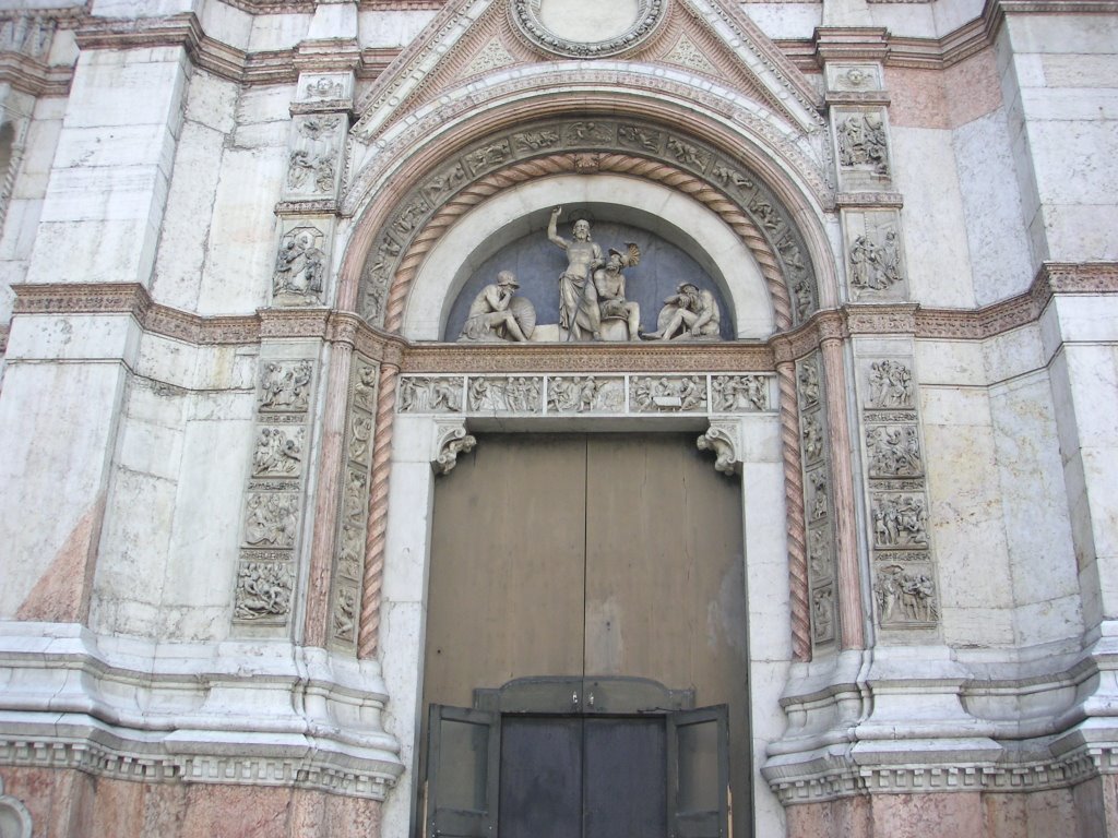 Bologna .Particolare di S. Petronio by Egidio Moretton