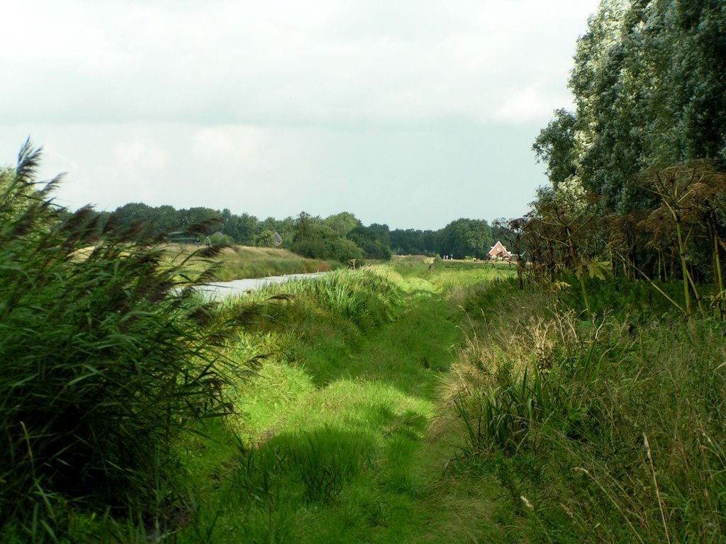 Kanaal naar Borger (n-richting) by binnenvaarttaal