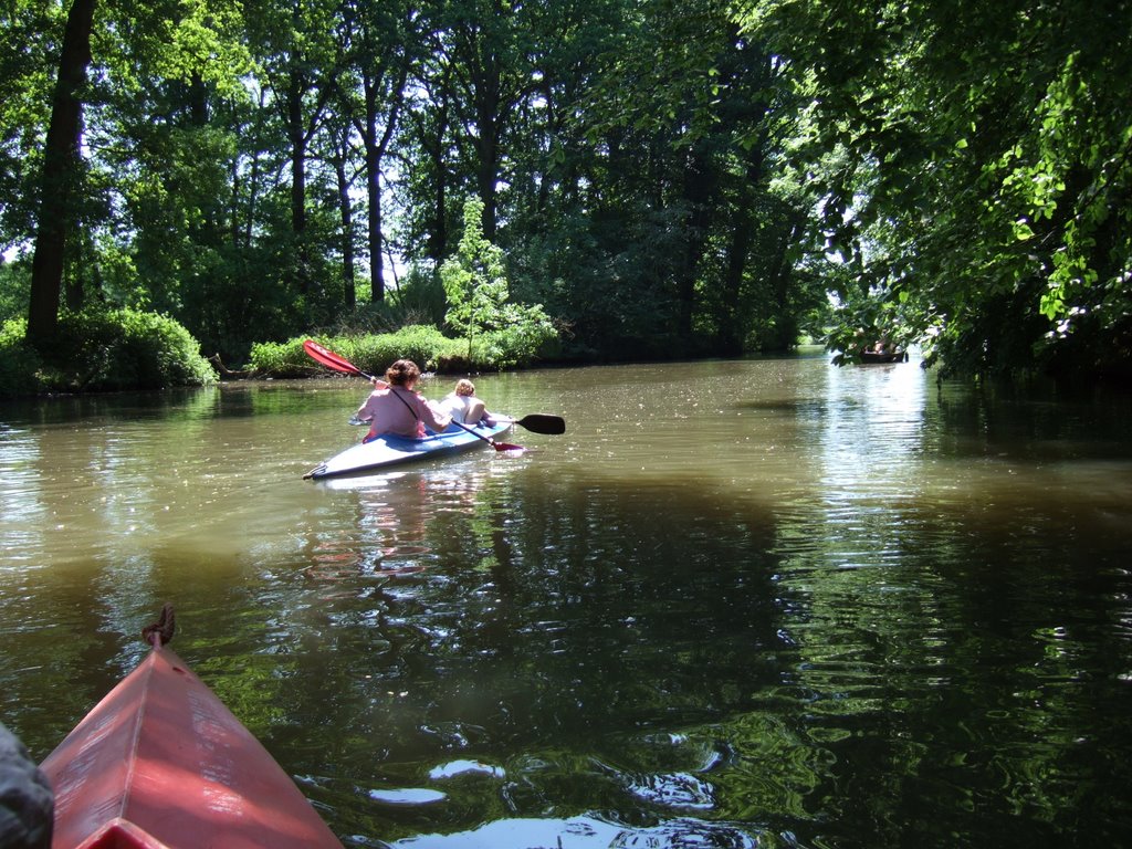 Kromme oude rijn kano amelisweerd by ExpectMoor