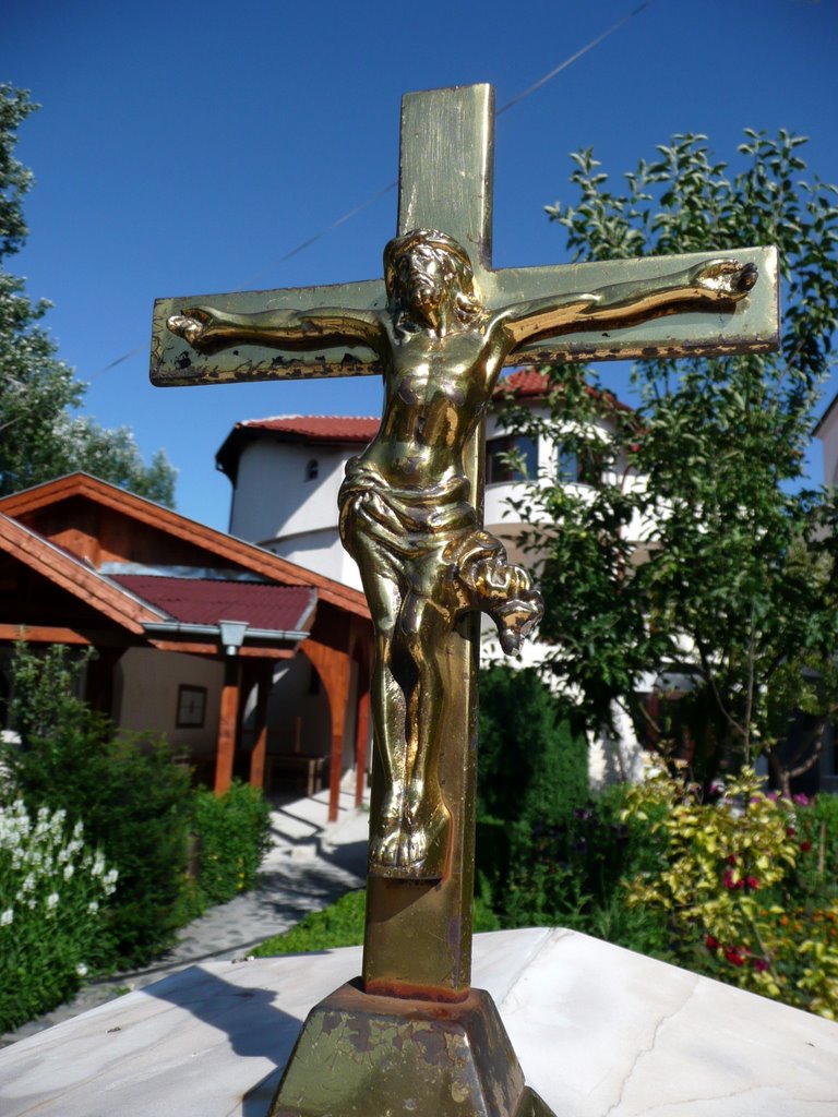 Cross of Christ on tap by George Dimitrov