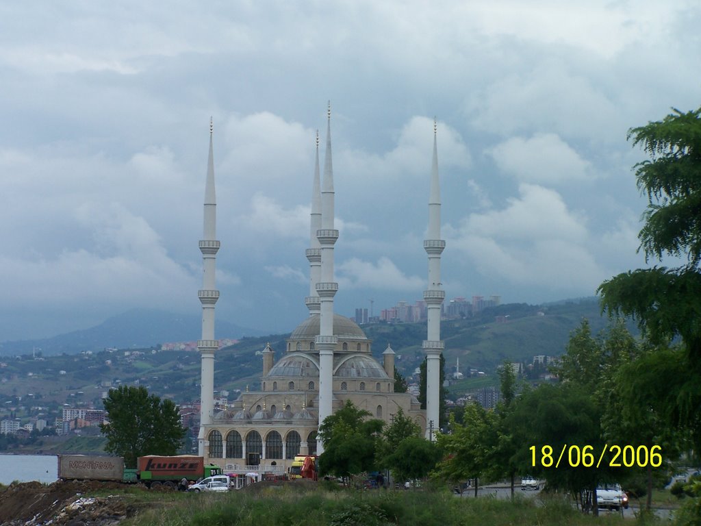 Kavaklı Rahman Camii Akçaabat by ali aydemir