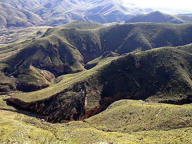 Paisaje característico de la sierra de Gádor by Nicolás Marín