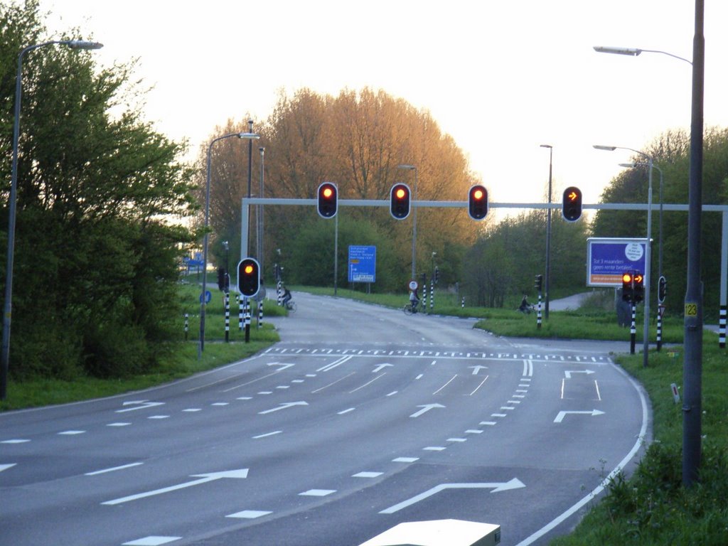 Zicht op kruising kruithuisweg/voorhofdreef vanaf kruithuisweg by Balloonacy