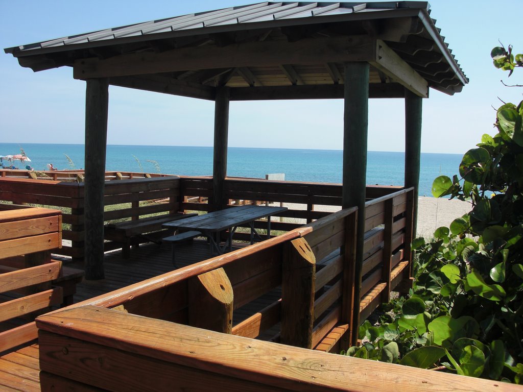 Stuart Beach access (Hutchinson Island) by Jaycee Highman