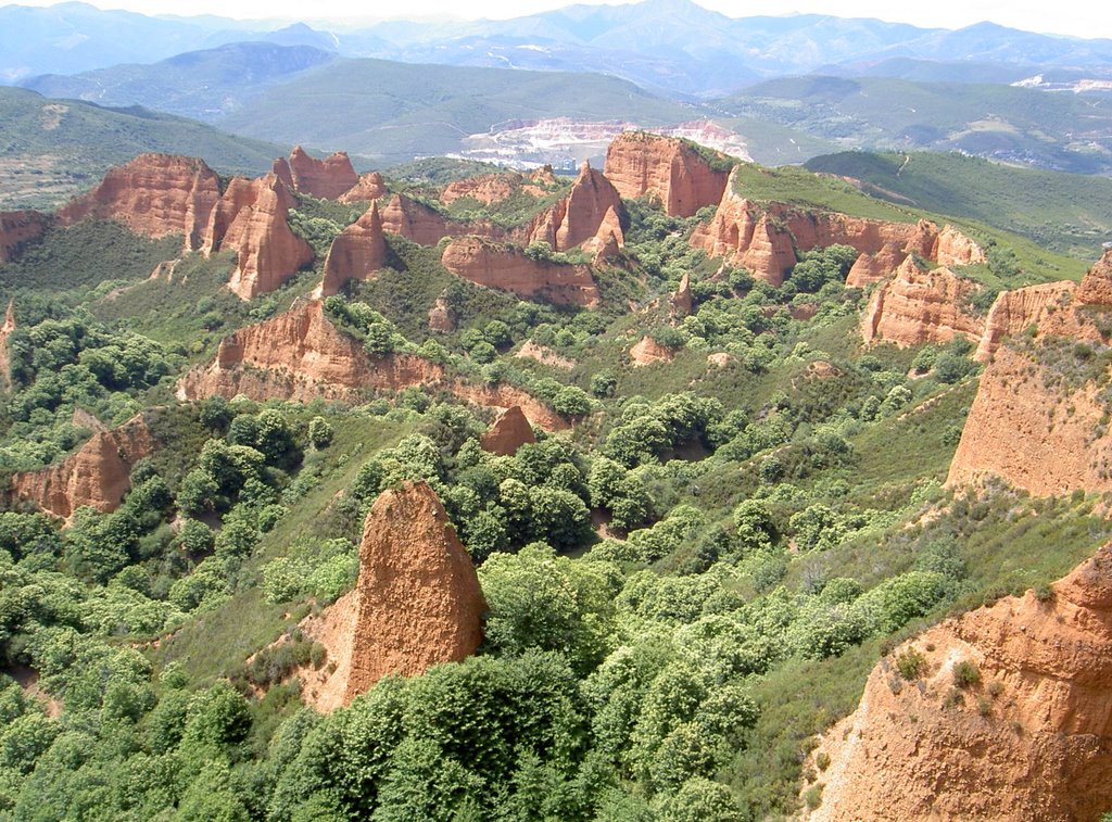 Mirador de Orellán by Manolo Barbon