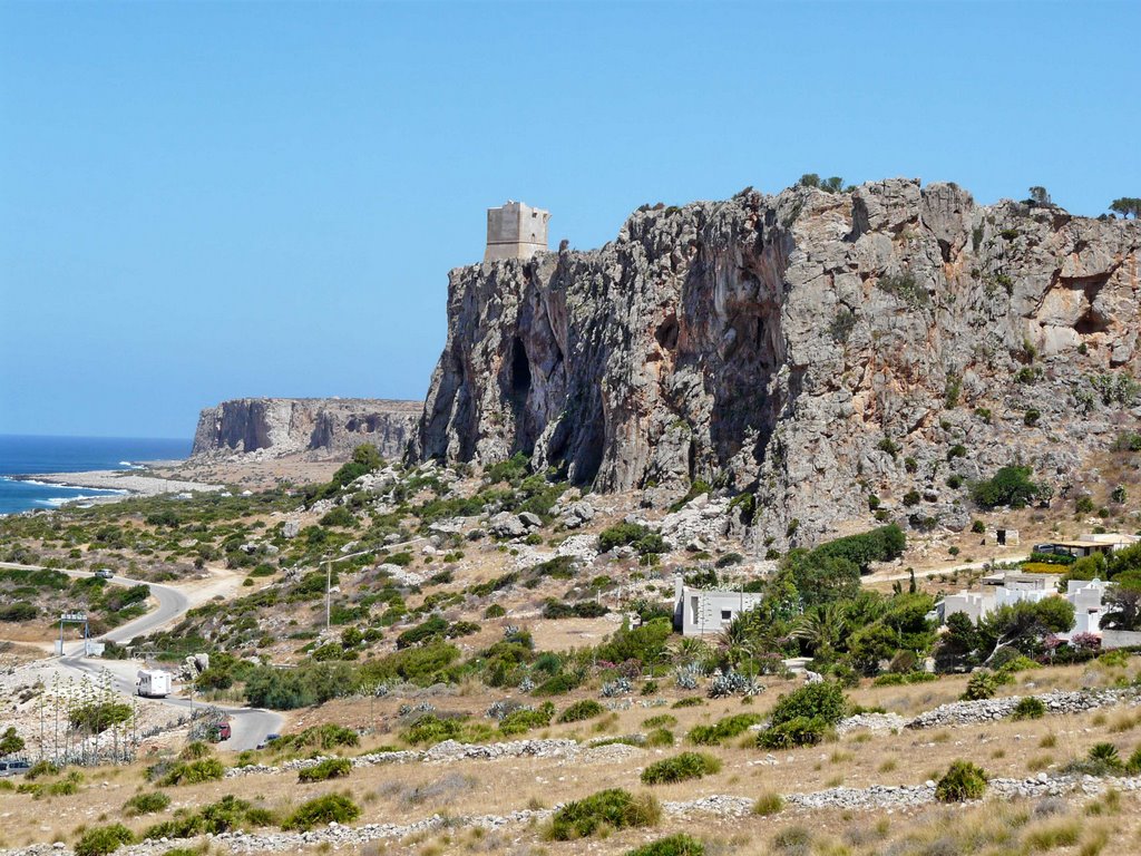 Isolidda, San Vito Lo Capo. Trapani. by Nicola e Pina in Sicilia