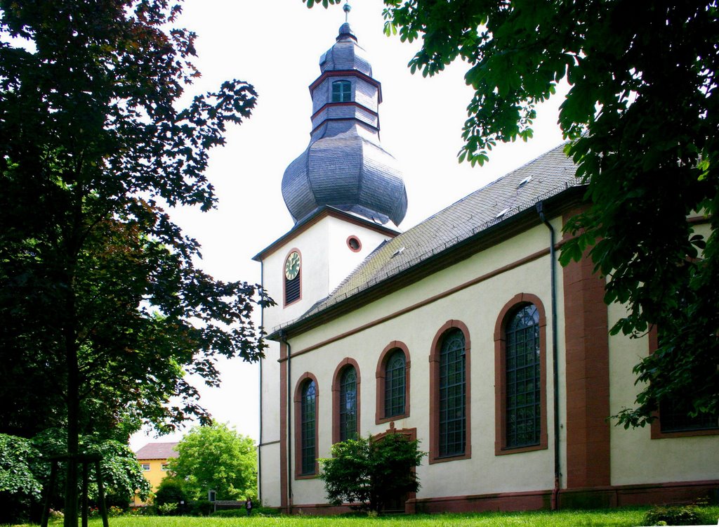 Evangelische Kirche Rimbach by Rita Eberle-Wessner