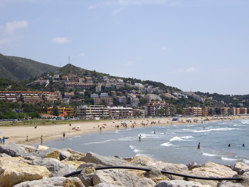 Playa de Covafumada by A Lozano