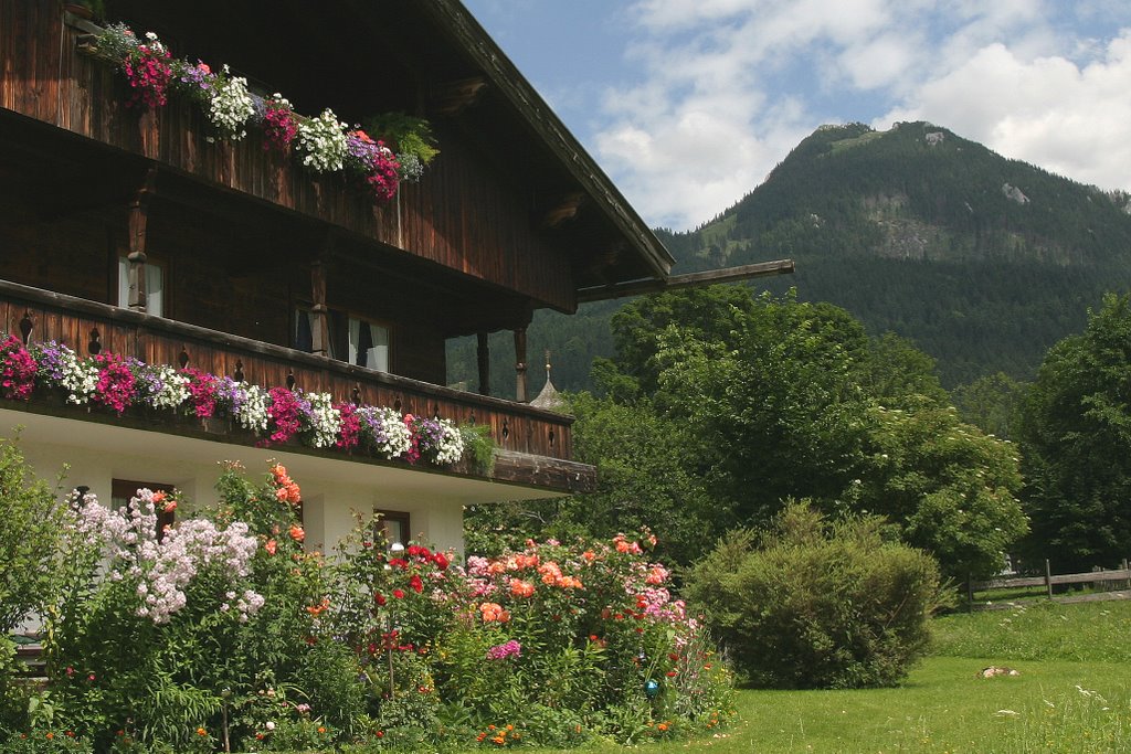 Bauernhaus in Fischbachau by heinzklein