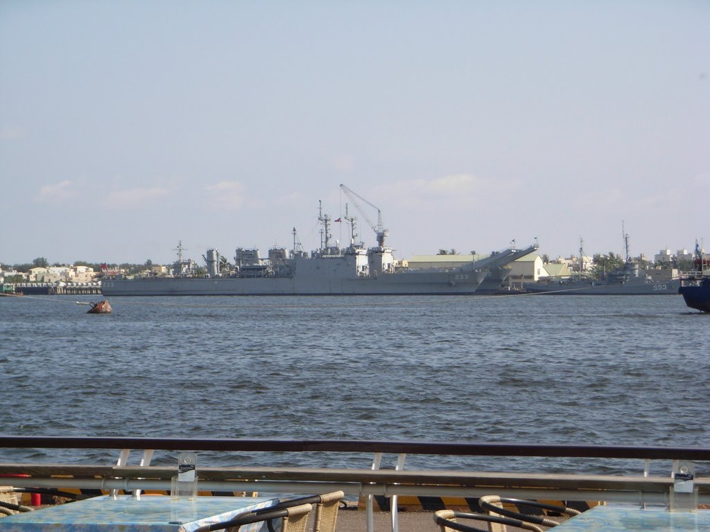 R.O.C.Navy ship of Kaohsiung Harbour 中華民國海軍船艦於高雄港 by David Wu