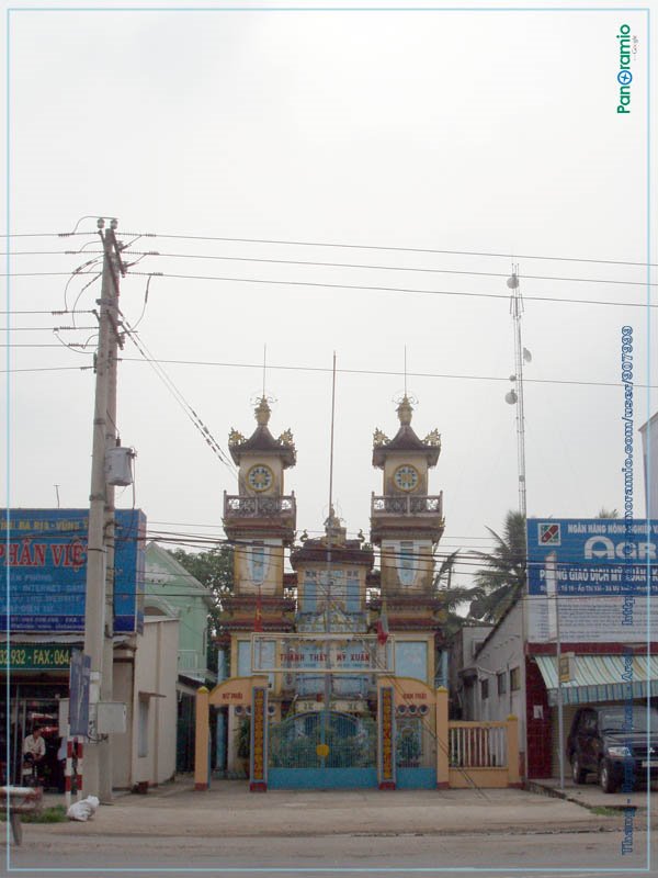 Thánh thất - Cao Đài Mỹ Xuân - Temple by Vietnam - Paracels