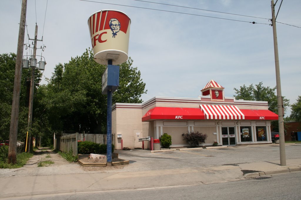 KFC at Wyandotte by Hossain Khan