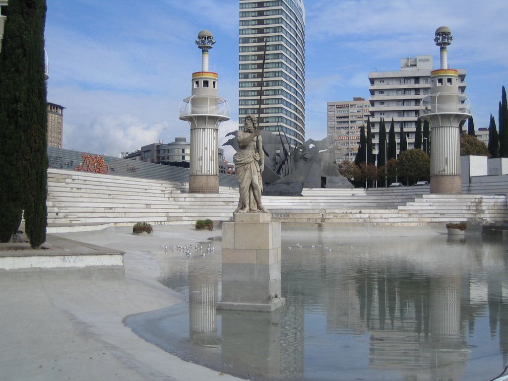 Parc de l’Espanya Industrial, 1985, architects: Luis Peña Ganchegui & Francesc Rius by Peter Storm Hansen