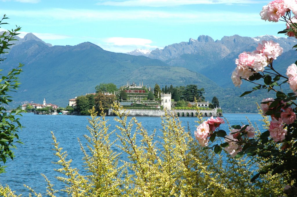 Isola Bella's Palazzo Borromeo and garden on Lake Maggiore, Italy by kluke