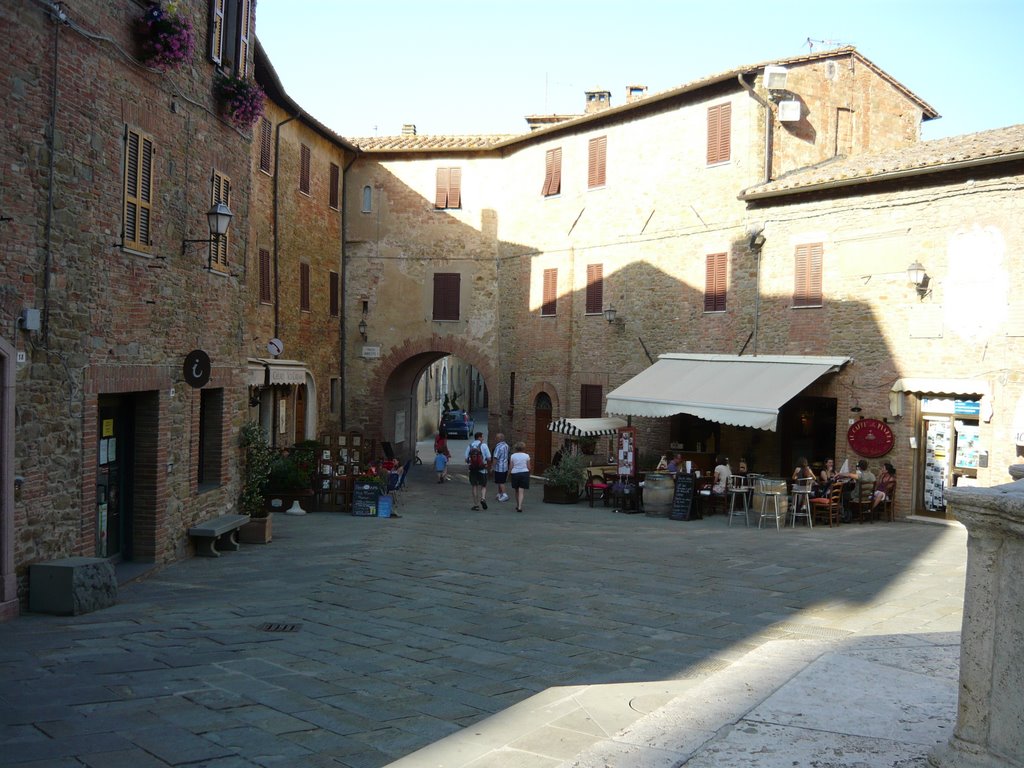 Piazza Umberto I by Joaomesquinho