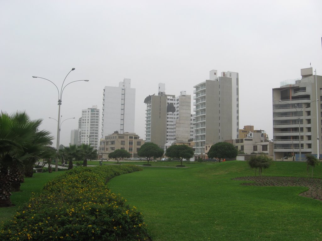 Malecon de la Marina - Miraflores by vvallo