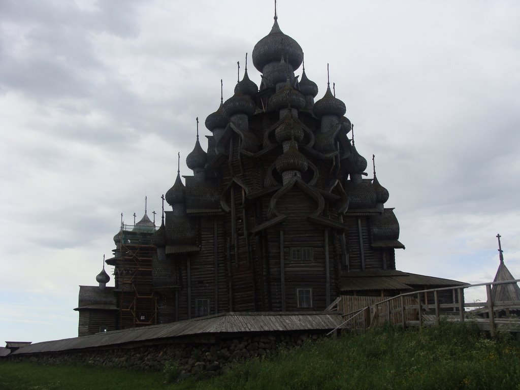 Medvezhyegorsky District, Republic of Karelia, Russia by mmessi