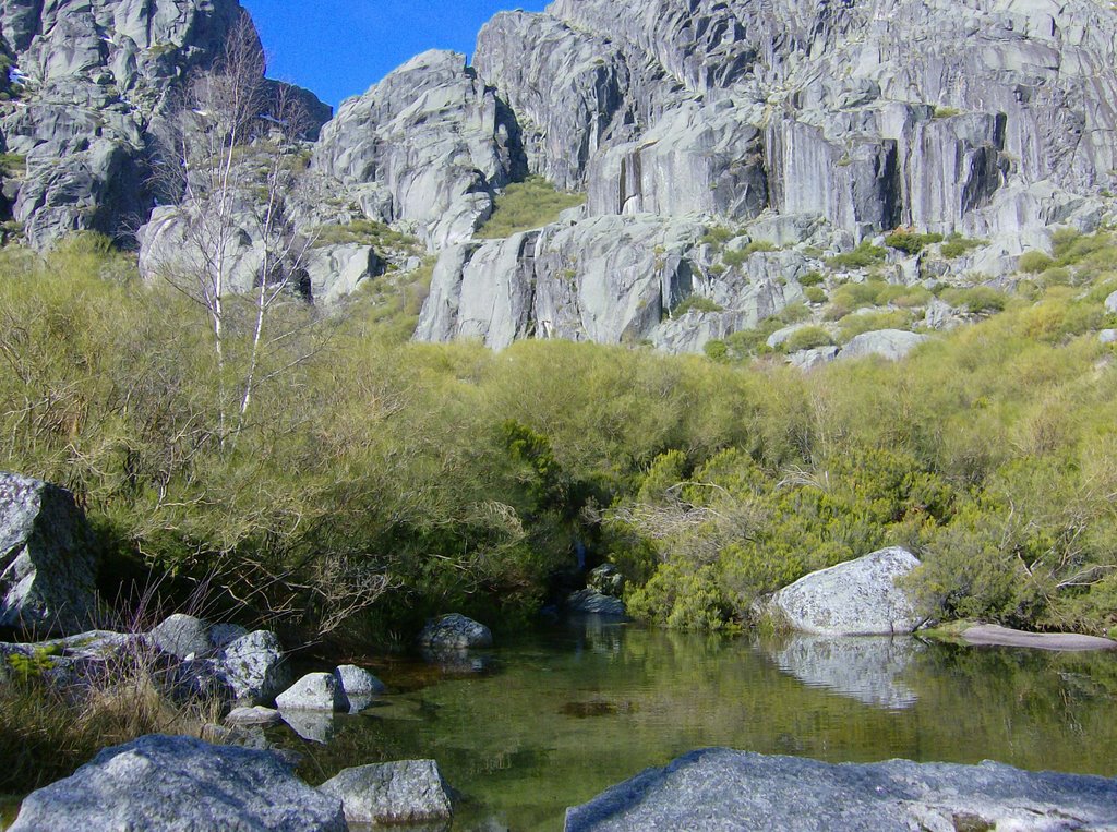 Serra da Estrela - Covão d'Ametade by Silent_enigma