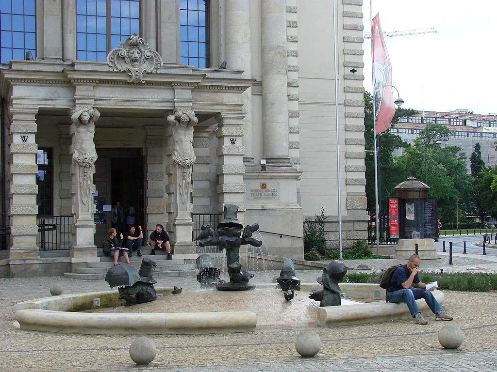 Wrocław, pl. Teatralny Brave Festival - Puppet Theater - Meeting place by Janina_Bieleńko