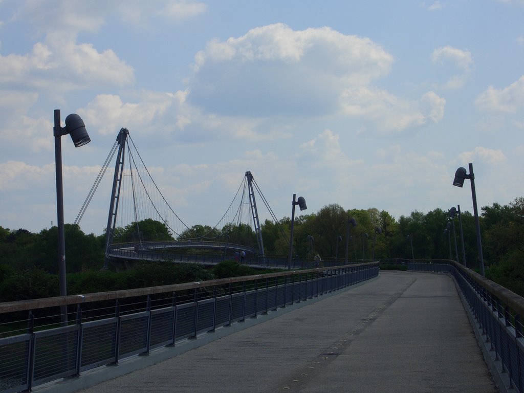 Herrenkrug Brücke by Daniel MD