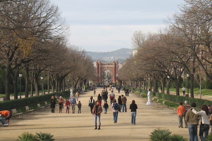 Paseo en parque de la Ciudadela by Víctor Cespón