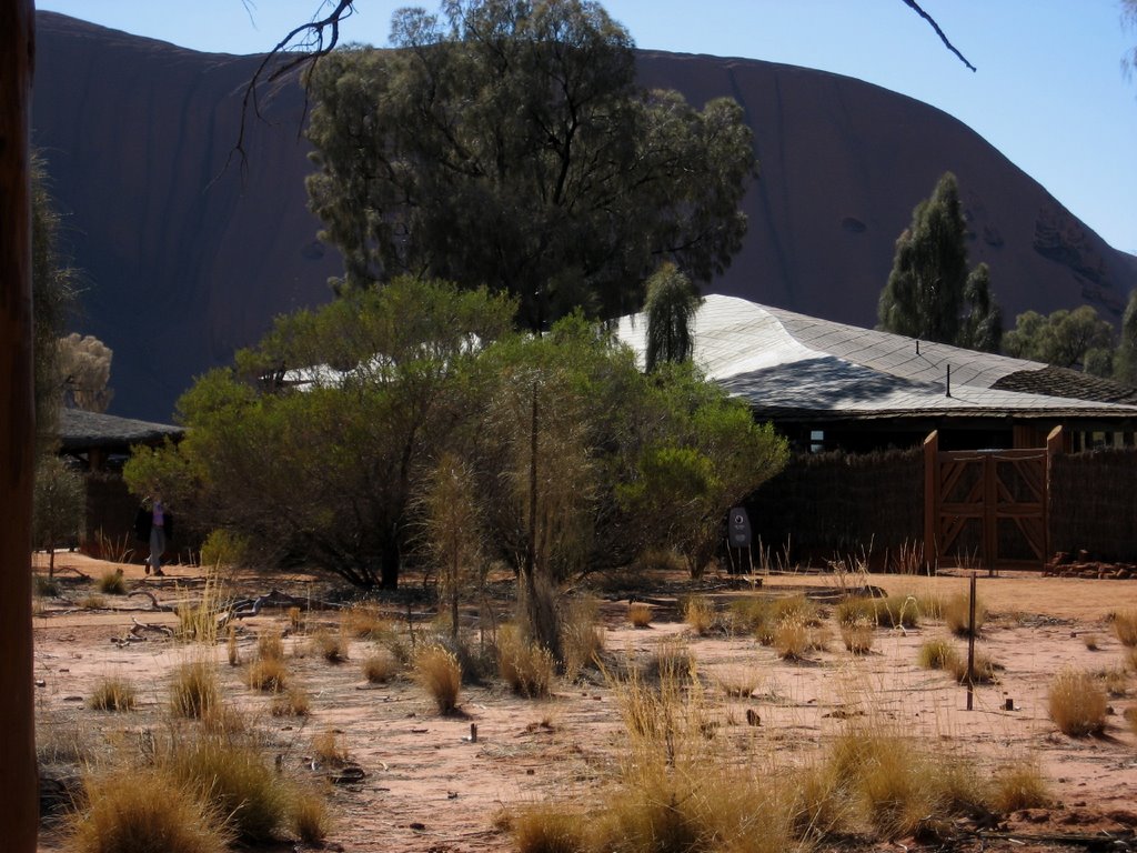 Uluru-Kata Tjuta Cultural Centre by Elliot Kallen