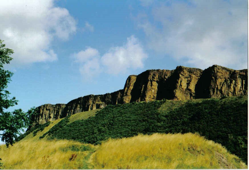 Edinburgh - Salisbury Crags by EmilianoSara&Sofia