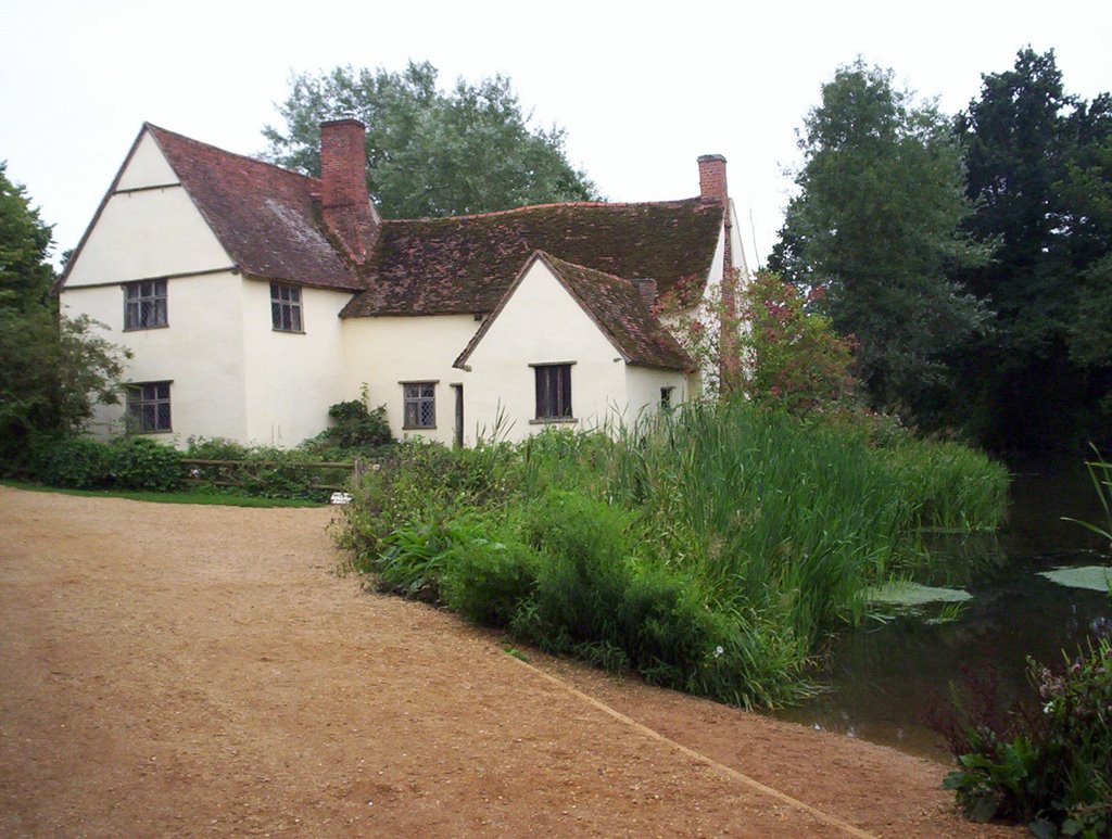 Front Willie Lotts Cottage, Flatford Mill, East Bergholt Suffolk by blue321